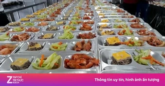 Vụ thịt lợn dịch vào trường học: Thấy gì về thị trường suất ăn tỷ USD?