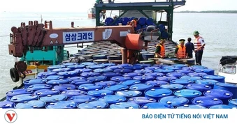 Xử lý nghiêm hành vi găm hàng, vận chuyển xăng dầu qua biên giới