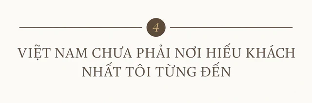 “Dị nhân” Việt đi hết 195 nước: Được cho kim cương, da hổ không dám nhận, tiền tỷ cũng không đổi nguyên tắc