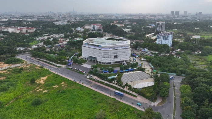 “Không thể chậm mãi” với dự án Đại học Quốc gia TPHCM “Không thể chậm mãi” với dự án Đại học Quốc gia TPHCM