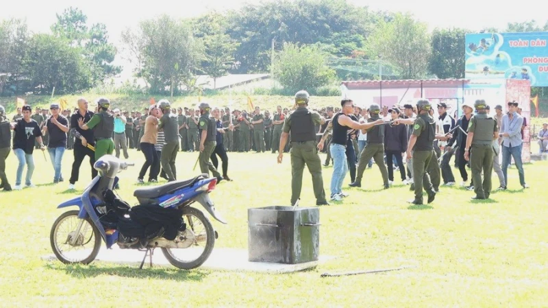 “Lá chắn mềm” nơi cơ sở ở Lâm Đồng “Lá chắn mềm” nơi cơ sở ở Lâm Đồng