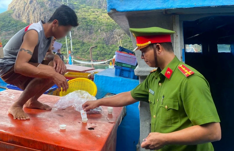 “Liều thuốc đặc trị” xây dựng Đặc khu Côn Đảo không có tội phạm ma túy “Liều thuốc đặc trị” xây dựng Đặc khu Côn Đảo không có tội phạm ma túy
