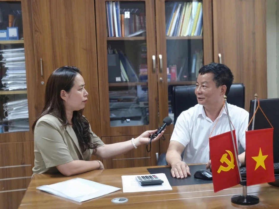 ‘Mắt sáng, lòng trong’ soi chiếu nhịp đập thời đại ‘Mắt sáng, lòng trong’ soi chiếu nhịp đập thời đại