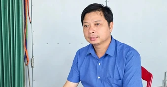 "Tôi ôm quân phục xuống đón anh Tùng nhưng chết lặng nghe tin anh mất tích"