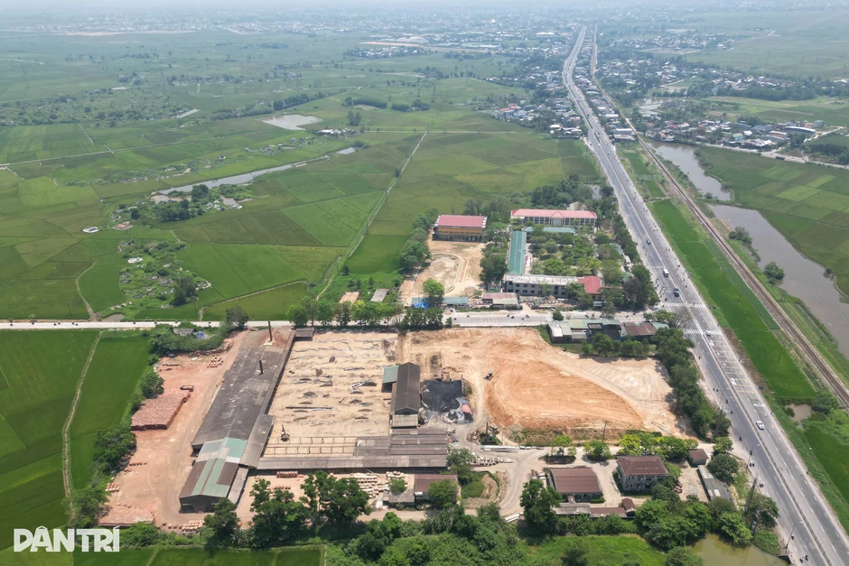 "Trảm" nhà máy gạch nằm cạnh trường học gây ô nhiễm kéo dài "Trảm" nhà máy gạch nằm cạnh trường học gây ô nhiễm kéo dài