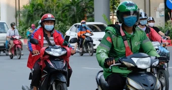 100% xe ôm công nghệ, taxi ở Hà Nội phải chuyển sang xe điện vào năm 2030?