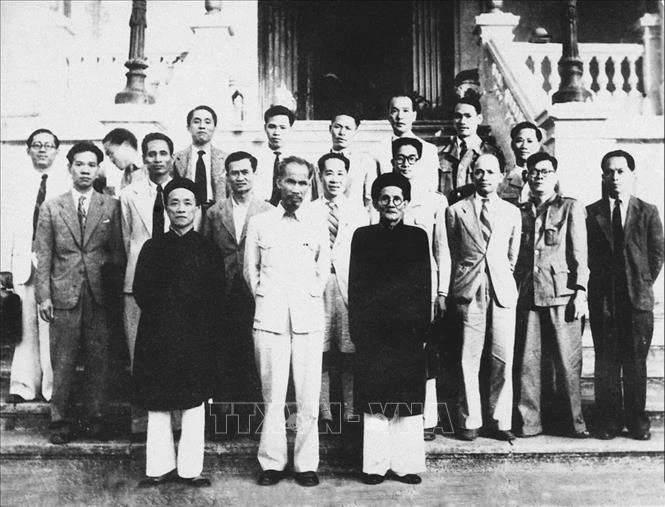 136 năm Ngày sinh Chủ tịch Hồ Chí Minh: Phát huy vai trò người đại diện, tiếng nói của nhân dân 136 năm Ngày sinh Chủ tịch Hồ Chí Minh: Phát huy vai trò người đại diện, tiếng nói của nhân dân