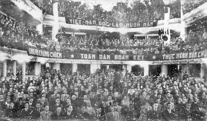 136 năm Ngày sinh Chủ tịch Hồ Chí Minh: Phát huy vai trò người đại diện, tiếng nói của nhân dân 136 năm Ngày sinh Chủ tịch Hồ Chí Minh: Phát huy vai trò người đại diện, tiếng nói của nhân dân