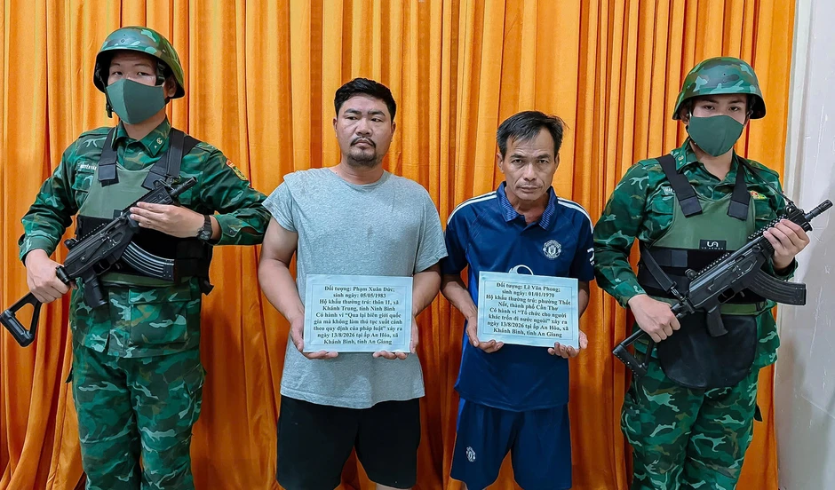 15 công dân Việt Nam được trao trả qua cửa khẩu Hà Tiên 15 công dân Việt Nam được trao trả qua cửa khẩu Hà Tiên