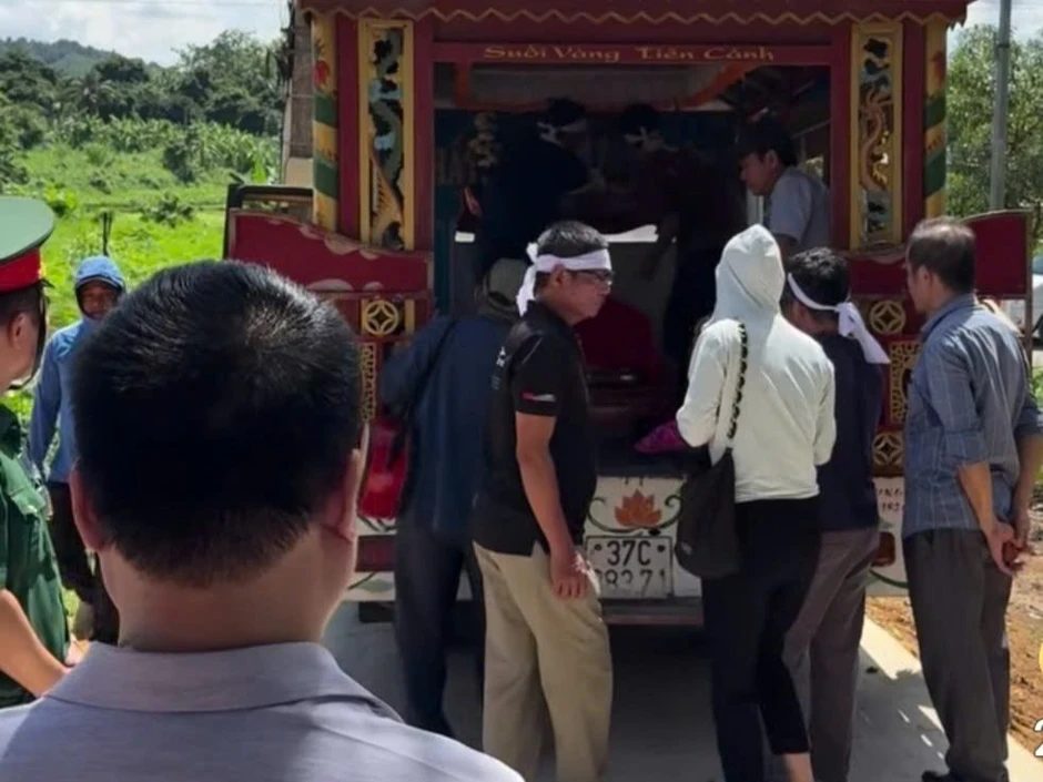 19 tuổi mất đôi chân, người lính về với đất mẹ đúng ngày sinh nhật 19 tuổi mất đôi chân, người lính về với đất mẹ đúng ngày sinh nhật