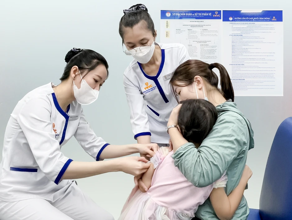 3 bệnh dễ gây biến chứng cho trẻ nếu không tiêm vắc xin đầy đủ 3 bệnh dễ gây biến chứng cho trẻ nếu không tiêm vắc xin đầy đủ