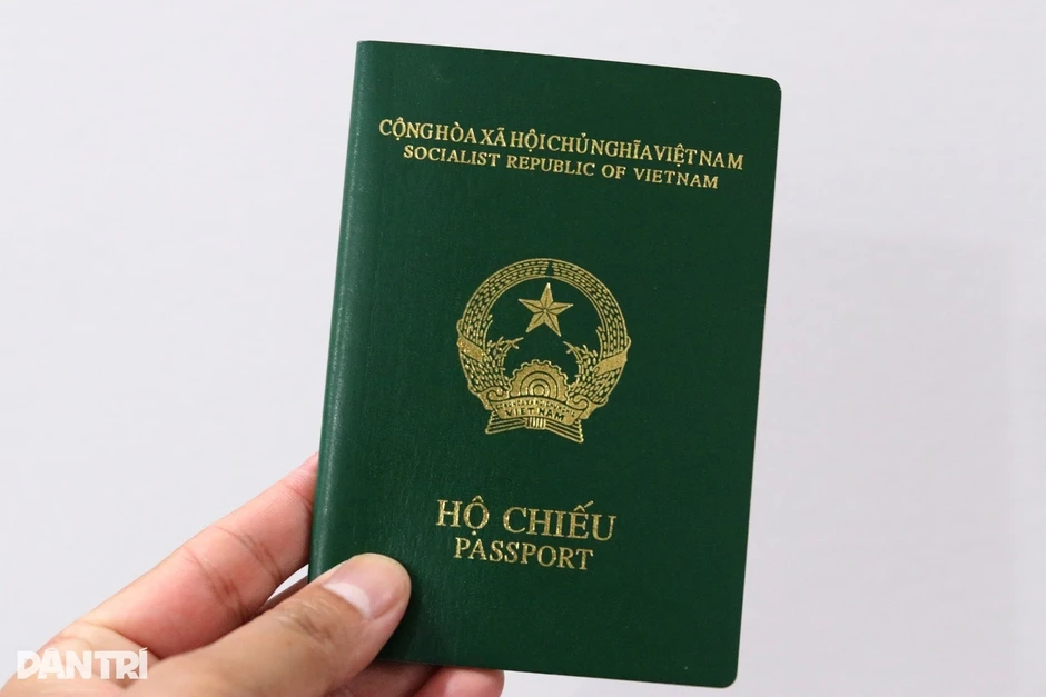 3 người dân bị phạt tiền vì mất hộ chiếu không khai báo