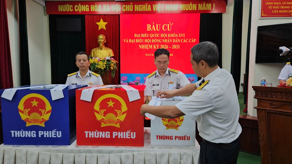 4 khu vực bỏ phiếu sớm ở TPHCM đồng loạt khai mạc 4 khu vực bỏ phiếu sớm ở TPHCM đồng loạt khai mạc