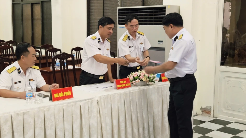 4 khu vực bỏ phiếu sớm ở TPHCM đồng loạt khai mạc 4 khu vực bỏ phiếu sớm ở TPHCM đồng loạt khai mạc