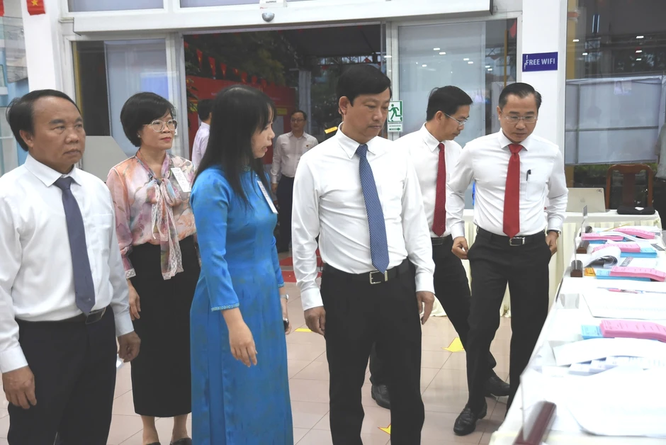 4 khu vực bỏ phiếu sớm ở TPHCM đồng loạt khai mạc 4 khu vực bỏ phiếu sớm ở TPHCM đồng loạt khai mạc