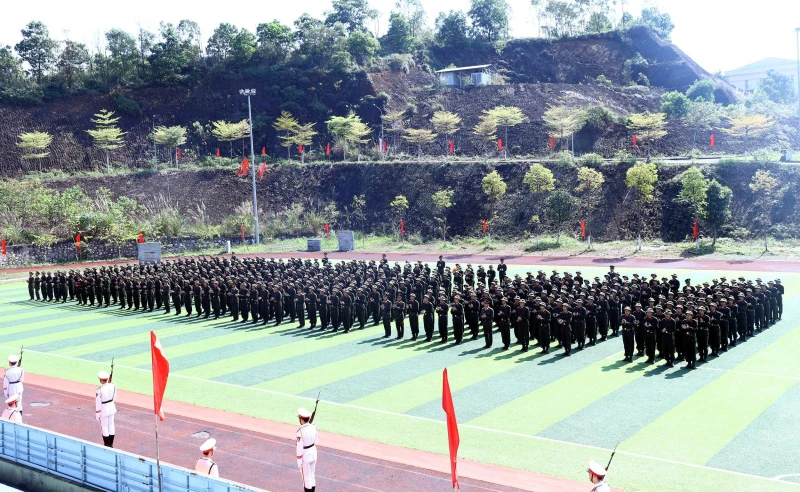 465 chiến sĩ nghĩa vụ Cảnh vệ bắt đầu hành trình rèn luyện 465 chiến sĩ nghĩa vụ Cảnh vệ bắt đầu hành trình rèn luyện