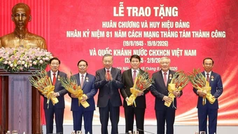 5 nguyên Ủy viên Bộ Chính trị được trao Huân chương Hồ Chí Minh