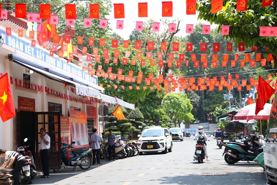 50 năm thành phố mang tên Bác: TP.HCM phấn đấu khởi công 80% dự án trọng điểm trước 2-7 50 năm thành phố mang tên Bác: TP.HCM phấn đấu khởi công 80% dự án trọng điểm trước 2-7