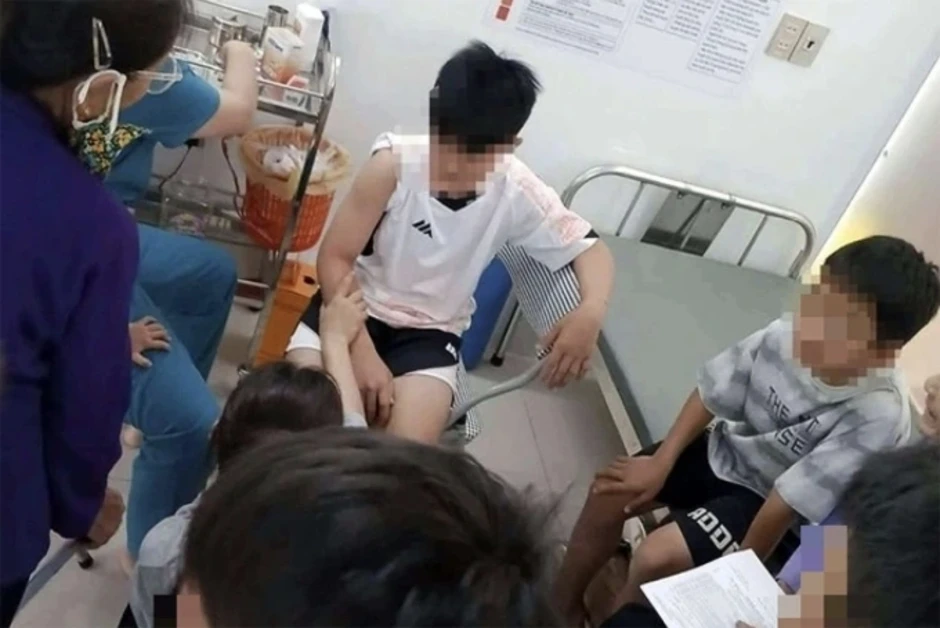 6 người đi đường bị chó tấn công