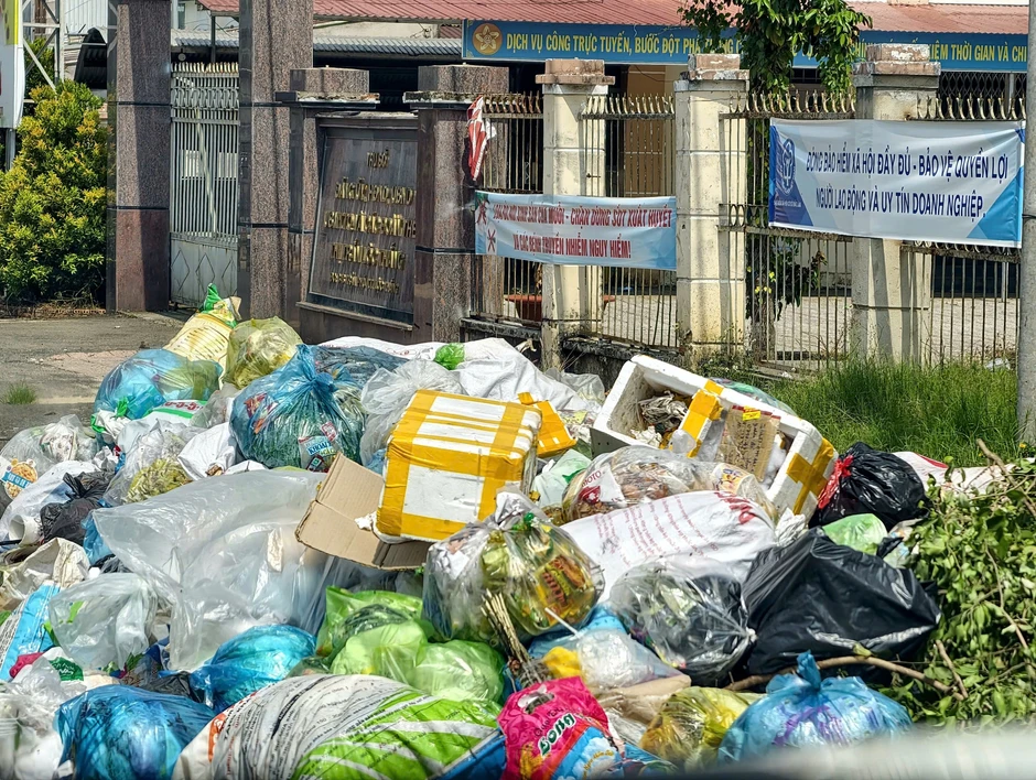 7.000 tấn rác tồn đọng, nguy cơ thành 'điểm nóng' môi trường ở Lâm Đồng 7.000 tấn rác tồn đọng, nguy cơ thành 'điểm nóng' môi trường ở Lâm Đồng