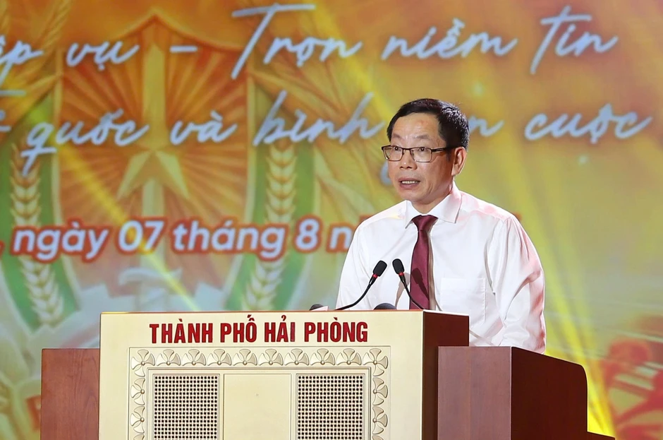 8 đội tranh tài chung kết Hội thi bảo vệ an ninh, trật tự 8 đội tranh tài chung kết Hội thi bảo vệ an ninh, trật tự