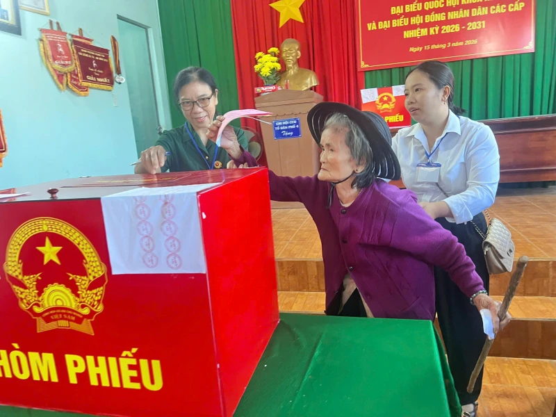 99,38% cử tri trên toàn quốc tham gia bầu cử, trật tự an toàn xã hội được bảo đảm 99,38% cử tri trên toàn quốc tham gia bầu cử, trật tự an toàn xã hội được bảo đảm