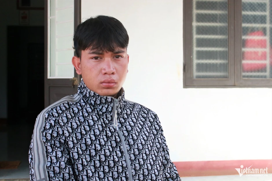 A Kun trở về hang từ ổ lừa đảo ở Campuchia A Kun trở về hang từ ổ lừa đảo ở Campuchia