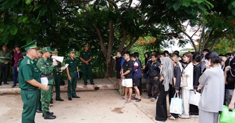 An Giang tiếp nhận 180 công dân Việt Nam do Campuchia trao trả