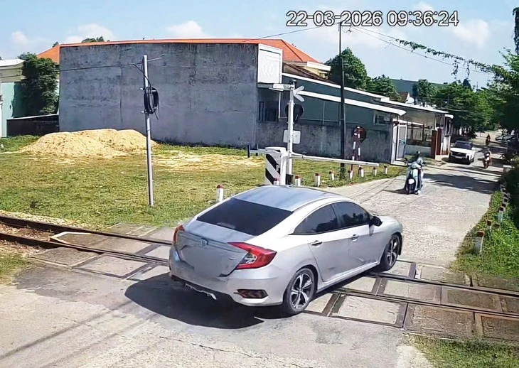 An toàn đường sắt không thể trông vào ý thức An toàn đường sắt không thể trông vào ý thức