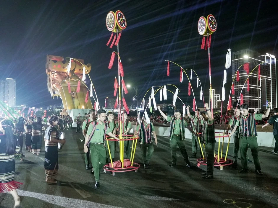 Ấn tượng đêm gala 'Tổ quốc bình yên' Ấn tượng đêm gala 'Tổ quốc bình yên'