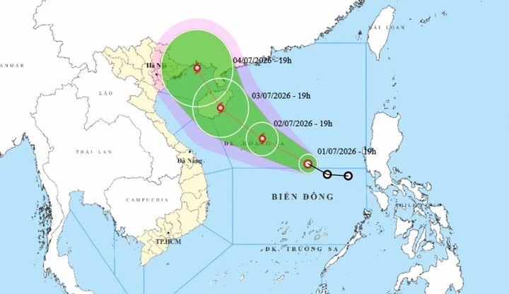 Áp thấp nhiệt đới mạnh lên thành bão số 1 và thời tiết mưa lớn tại Hà Nội Áp thấp nhiệt đới mạnh lên thành bão số 1 và thời tiết mưa lớn tại Hà Nội