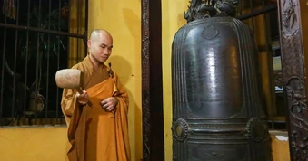 Ba hồi chuông, trống Bát nhã tri ân các anh hùng liệt sĩ