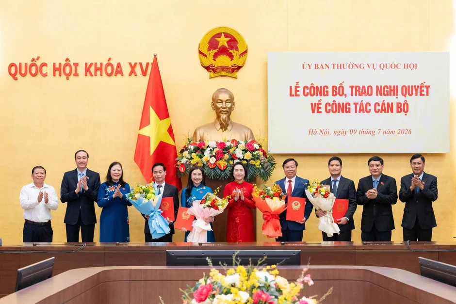 Bà Nguyễn Phạm Duy Trang làm Phó chủ nhiệm Ủy ban Dân nguyện và Giám sát Bà Nguyễn Phạm Duy Trang làm Phó chủ nhiệm Ủy ban Dân nguyện và Giám sát