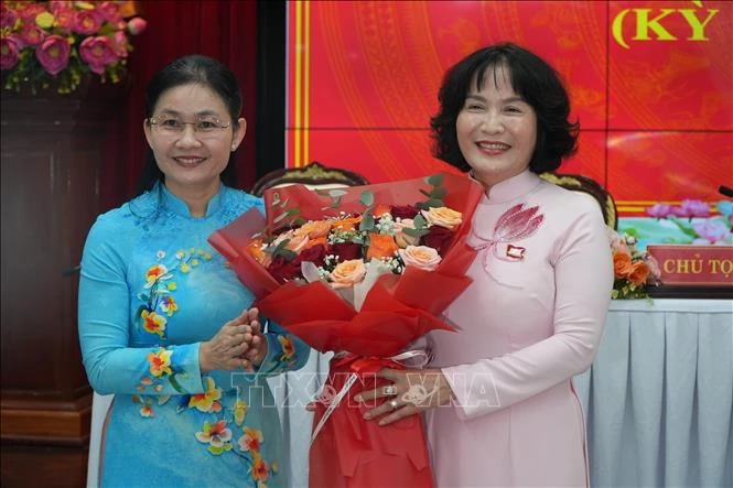 Bà Nguyễn Thị Cát Tiên được bầu giữ chức Phó Chủ tịch UBND thành phố Đồng Nai Bà Nguyễn Thị Cát Tiên được bầu giữ chức Phó Chủ tịch UBND thành phố Đồng Nai