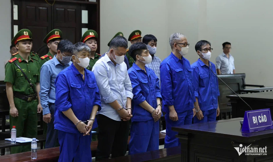 Bà Nguyễn Thị Kim Tiến vắng mặt tại phiên tòa phúc thẩm Bà Nguyễn Thị Kim Tiến vắng mặt tại phiên tòa phúc thẩm