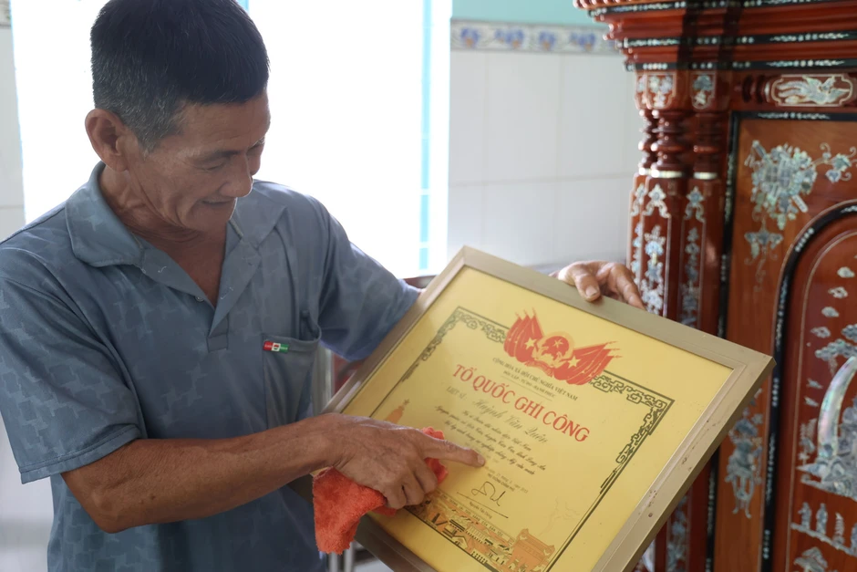 Bà Nguyễn Thị Lệ và danh phận vợ liệt sĩ Huỳnh Văn Quên sau 58 năm chờ đợi Bà Nguyễn Thị Lệ và danh phận vợ liệt sĩ Huỳnh Văn Quên sau 58 năm chờ đợi