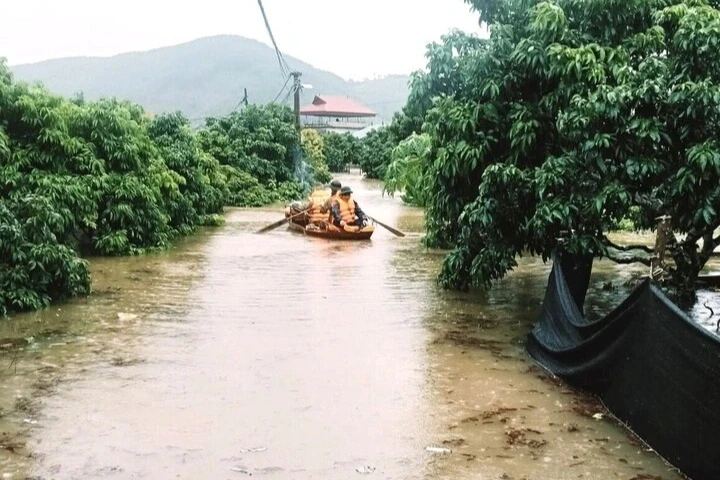 Bắc Ninh di dời 17 hộ dân, Thái Nguyên cảnh báo lũ quét Bắc Ninh di dời 17 hộ dân, Thái Nguyên cảnh báo lũ quét