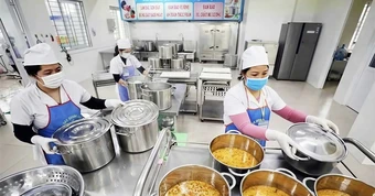 Bắc Ninh kiểm tra bếp ăn tập thể sau vụ 300 tấn lợn bẩn