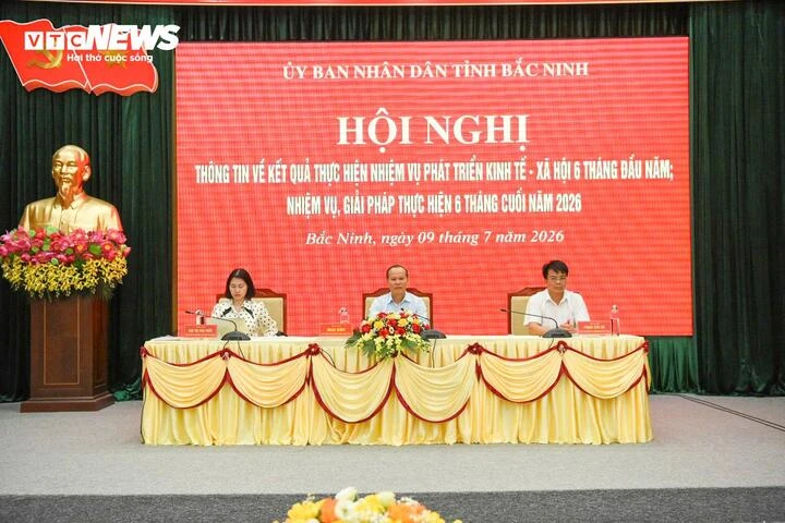 Bắc Ninh vào nhóm tăng trưởng hai con số, xuất khẩu đứng đầu cả nước Bắc Ninh vào nhóm tăng trưởng hai con số, xuất khẩu đứng đầu cả nước