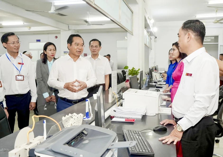 Bài 2: Đảng bám sát cơ sở - điểm tựa để chính quyền đô thị bứt phá Bài 2: Đảng bám sát cơ sở - điểm tựa để chính quyền đô thị bứt phá