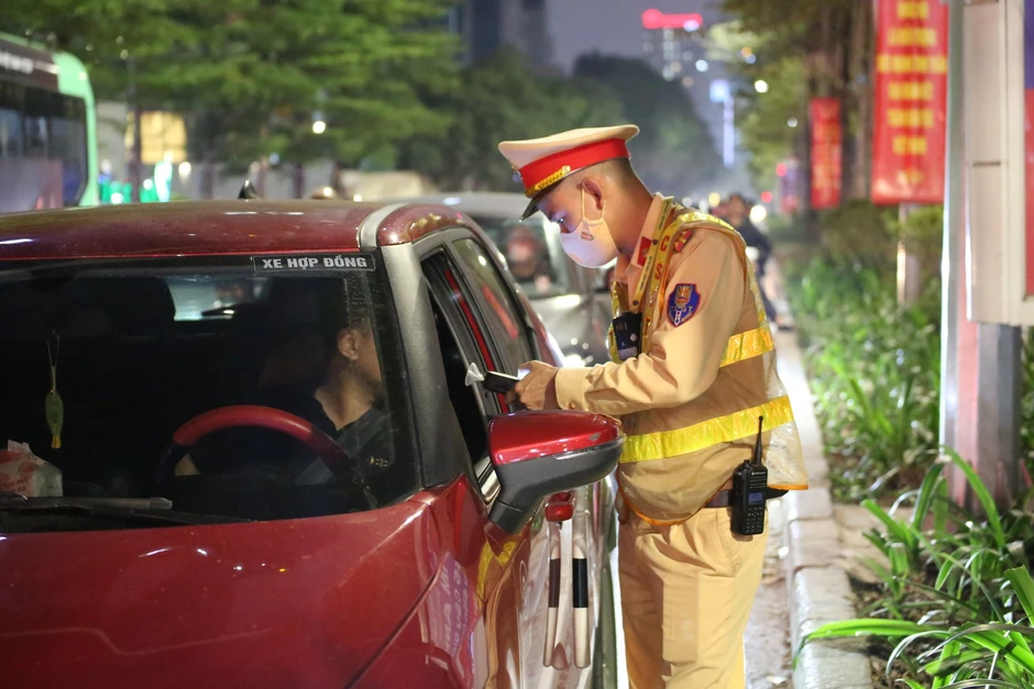 Bãi bỏ Nghị định 100 / 2019 có ảnh hưởng đến mức phạt vi phạm giao thông đường bộ không? Bãi bỏ Nghị định 100 / 2019 có ảnh hưởng đến mức phạt vi phạm giao thông đường bộ không?