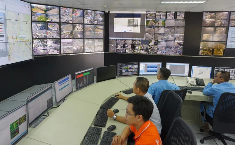 Bài cuối: Công nghệ sẽ thay thế lực lượng trực tiếp trên đường Bài cuối: Công nghệ sẽ thay thế lực lượng trực tiếp trên đường