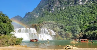 Bài dự thi cuộc thi viết "Chủ quyền quốc gia bất khả xâm phạm": Chạm vào Tổ quốc