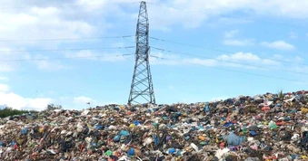 Bãi rác quá tải nhiều năm vẫn phải "gánh" cả trăm tấn chất thải mỗi ngày
