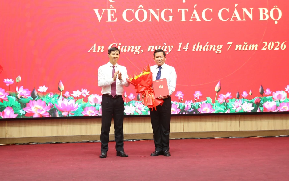 Ban Bí thư Trung ương Đảng điều động, chỉ định nhân sự ở 5 tỉnh Ban Bí thư Trung ương Đảng điều động, chỉ định nhân sự ở 5 tỉnh