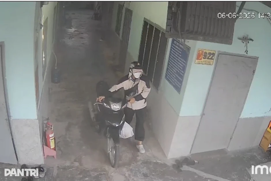 Bàn giao bộ xương nam MC ở Đại học Quốc gia TPHCM cho gia đình lo hậu sự Bàn giao bộ xương nam MC ở Đại học Quốc gia TPHCM cho gia đình lo hậu sự