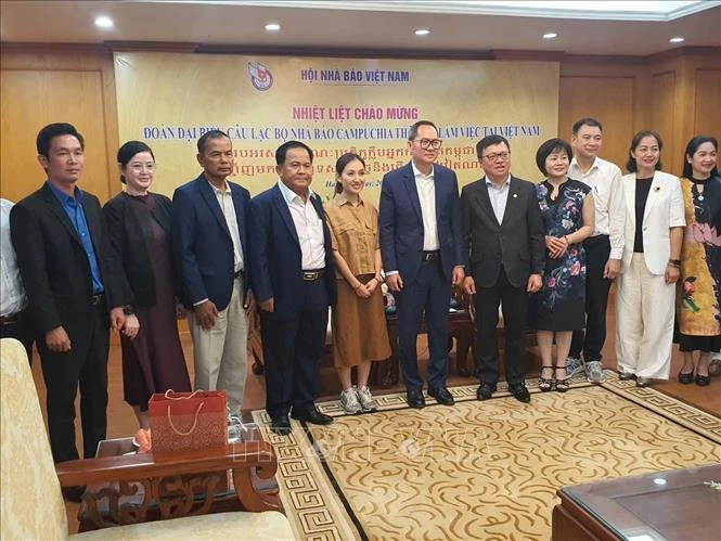 Báo chí Việt Nam - Campuchia thúc đẩy hợp tác sâu rộng Báo chí Việt Nam - Campuchia thúc đẩy hợp tác sâu rộng