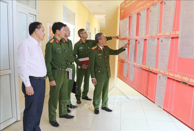 Bảo đảm quyền bầu cử cho người bị tạm giữ, tạm giam Bảo đảm quyền bầu cử cho người bị tạm giữ, tạm giam