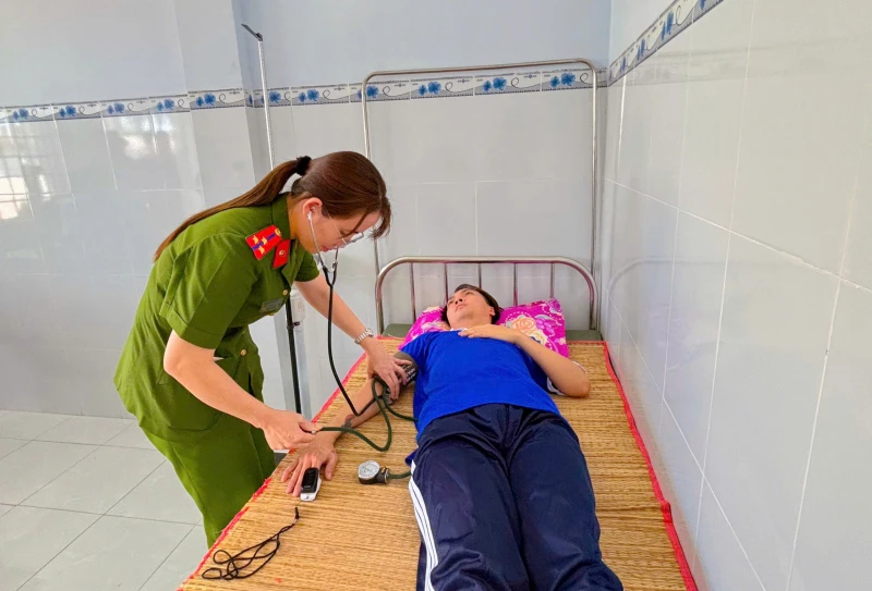 Bảo đảm quyền bầu cử cho trên 500 học viên cai nghiện ma túy ở Cà Mau Bảo đảm quyền bầu cử cho trên 500 học viên cai nghiện ma túy ở Cà Mau