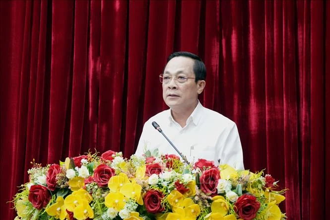 Bảo đảm sự lãnh đạo trực tiếp, thường xuyên của Đảng ở cơ sở Bảo đảm sự lãnh đạo trực tiếp, thường xuyên của Đảng ở cơ sở